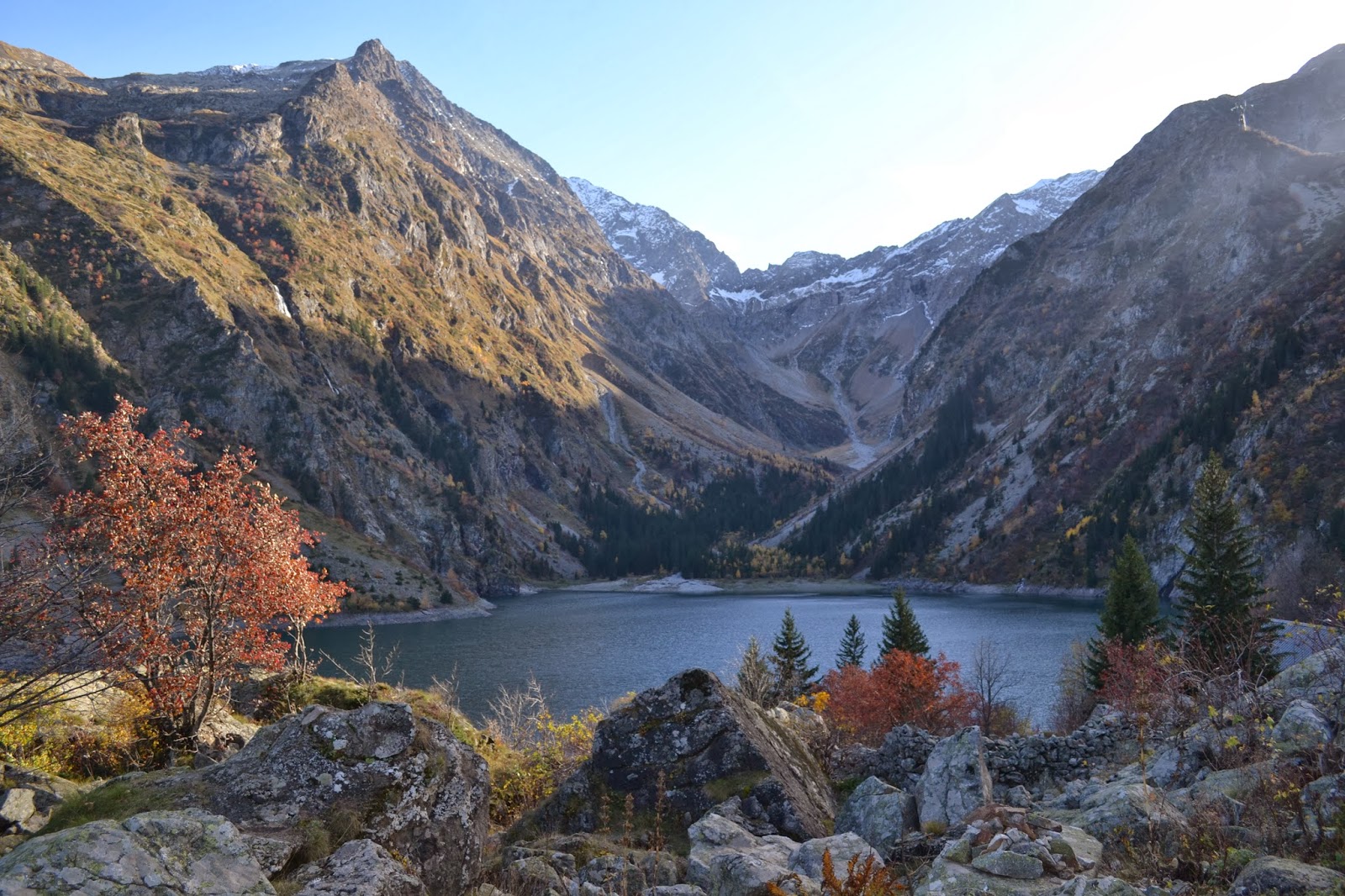 vue sur lac lauvitel randonnée