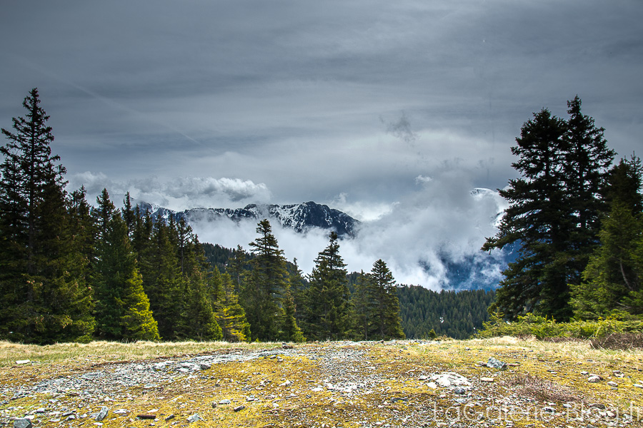 vue sur la chaine de montagne