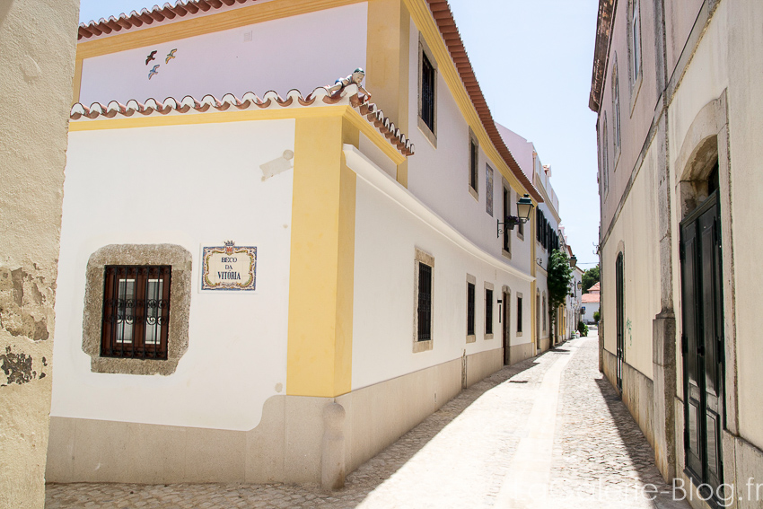 une ruelle à cascais