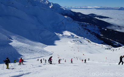 skieurs sur la piste des 7 laux