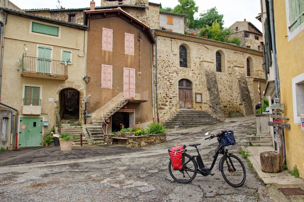 beauchastel village