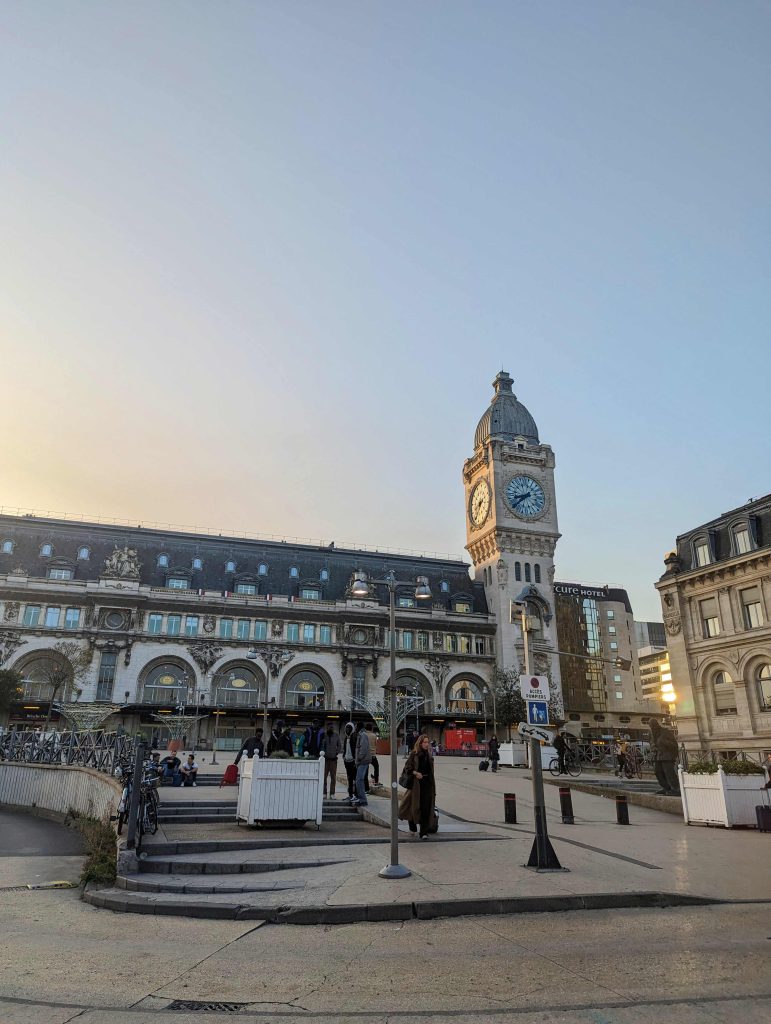 gare de lyon coucher du soleil à Paris