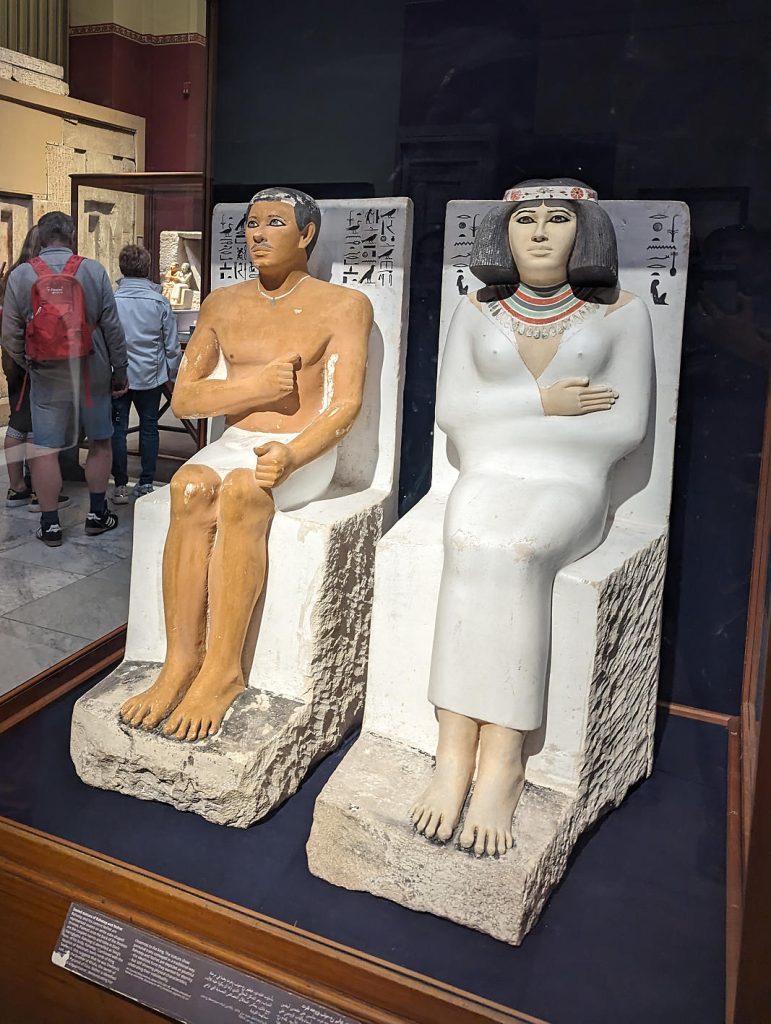 un noble et sa femme - statue musée du caire